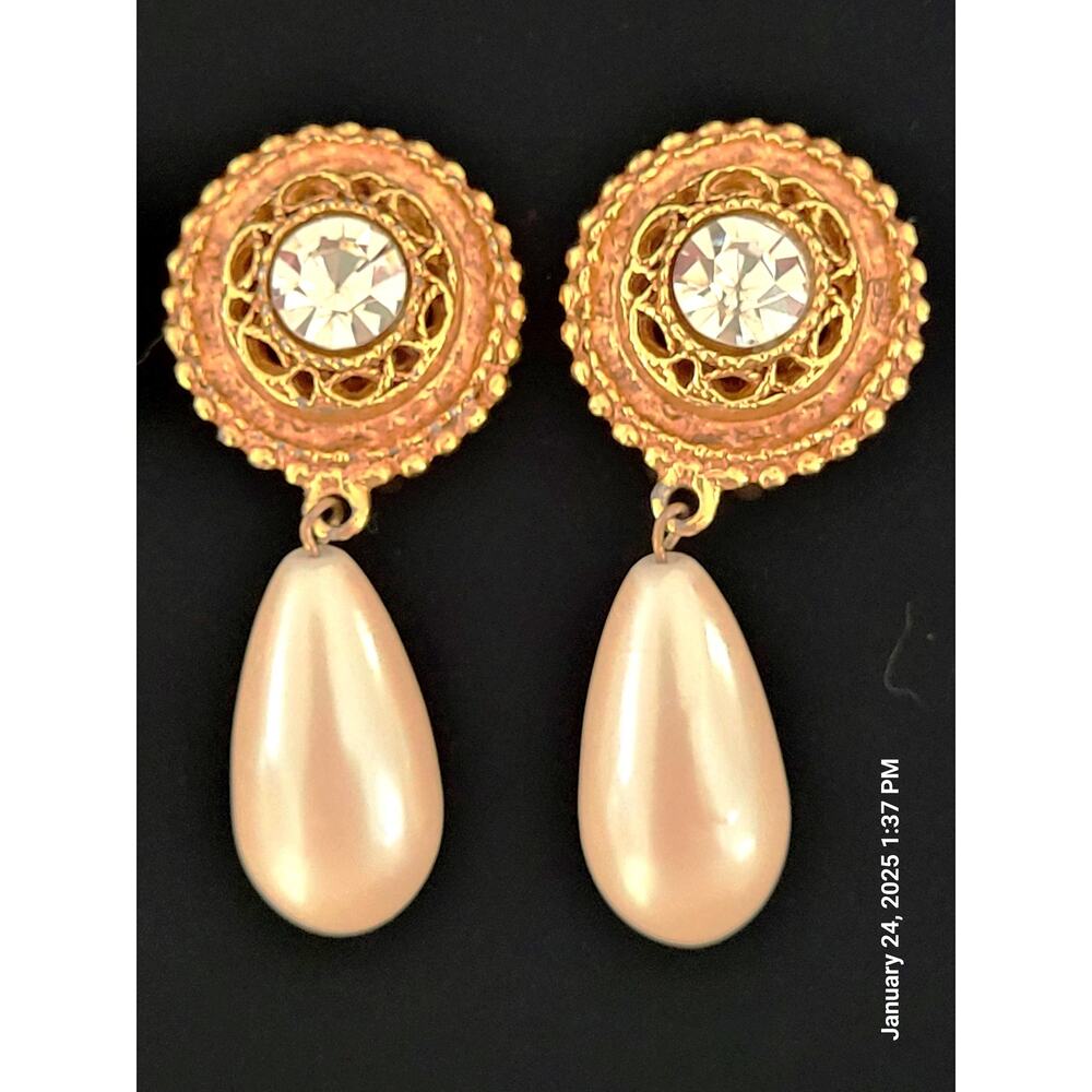 Vintage Signed Maxine Denker Clip-On Earrings